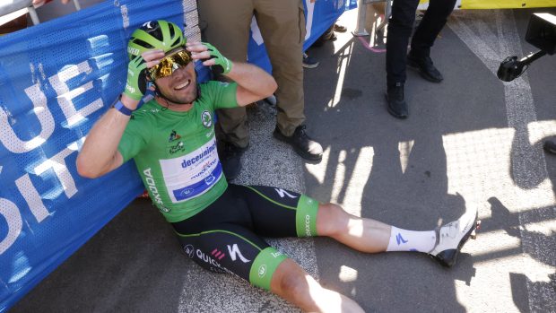 Vyčerpaný Mark Cavendish po horské etapě na Tour de France