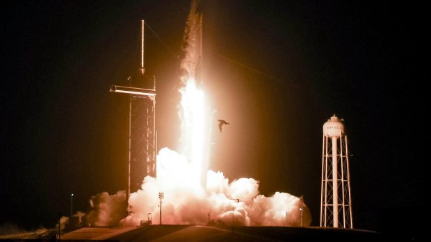 Z mysu Canaveral na Floridě v neděli odstartovala nákladní vesmírná loď Dragon společnosti SpaceX