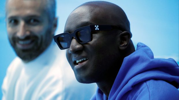 Designér Virgil Abloh na pánském Fashion Weeku v Paříži v lednu roku 2020