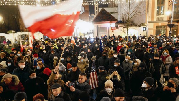 Poláci protestují proti mediálnímu zákonu