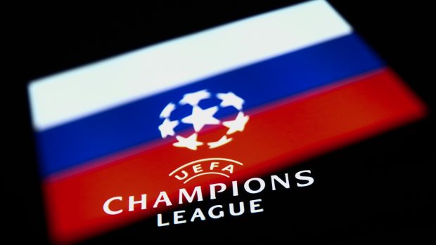 Finále Ligy mistrů 2021/2022 UEFA přesunula z Petrohradu do Paříže