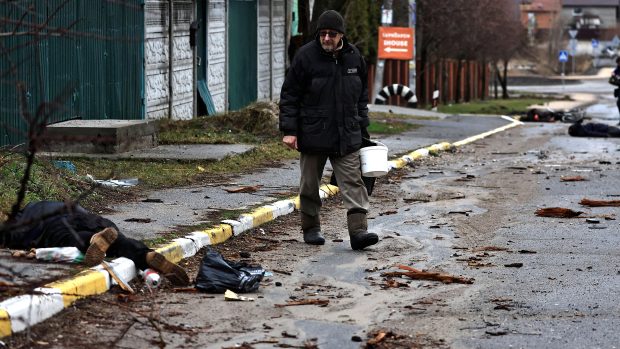 Jeden z nejrozsáhlejších případů ruského mučení pochází z ukrajinské Buči (archivní foto)