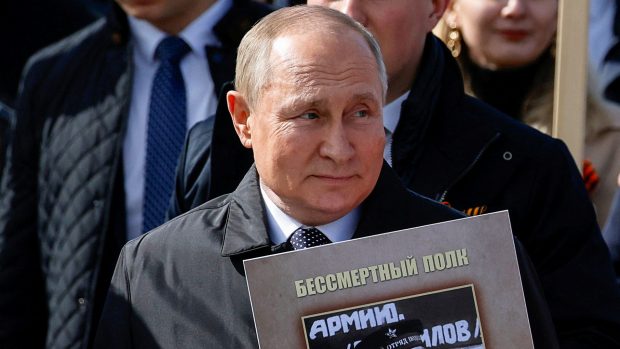 Ruský prezident Vladimir Putin během oslav 77 let od konce války v Moskvě