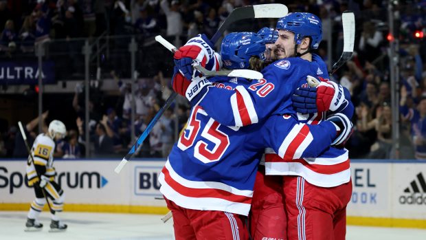 Radující se hráči New York Rangers