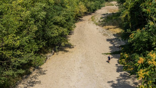 Se suchem se potýká i severní Itálie. V oblasti Turína vyschla například řeka Sangone