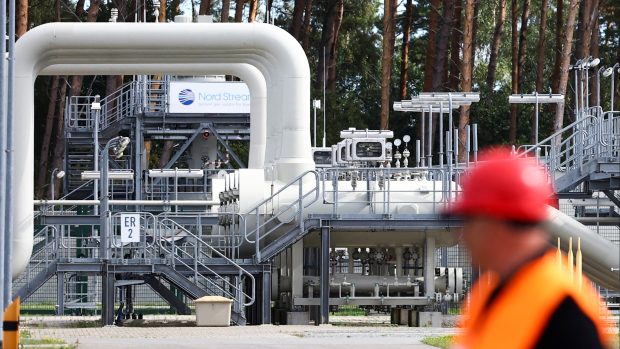 Předávací stanice plynovodního propojení Nord Stream 1 a Baltského moře v průmyslové oblasti v Německu