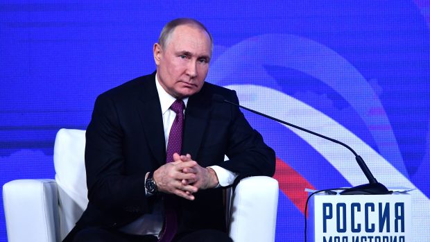 Vladimir Putin na setkání s historiky u příležitosti Dne národní jednoty (4. listopadu 2022)