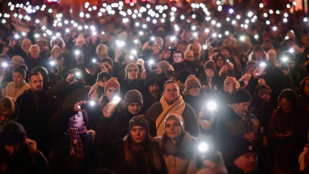 Stávce předcházelo několik měsíců protestů za zvýšení učitelských platů (fotografie z demonstrace v prosinci 2022)