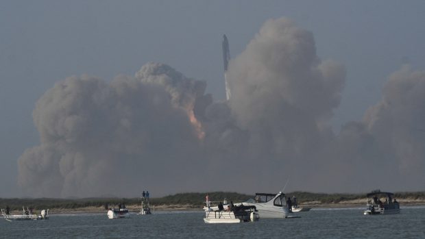 Start nejvýkonnější rakety současnosti, Starship společnosti SpaceX