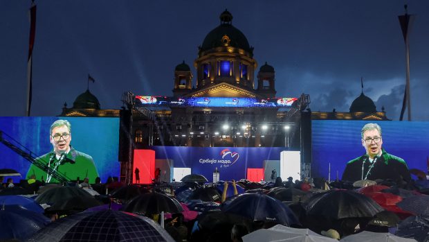 Demonstrace na podporu srbského prezidenta