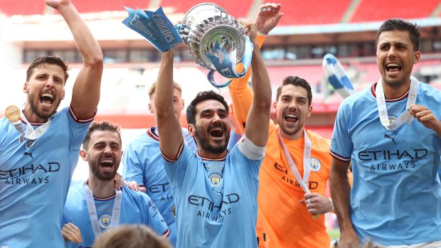 Fotbalisté Manchesteru City slaví výhru v FA Cupu