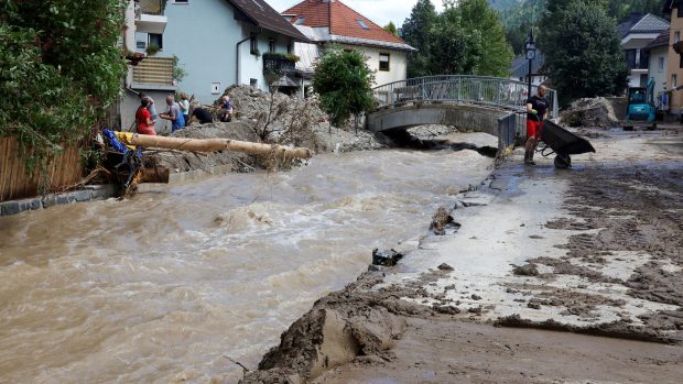 Silné deště rozvodnily potoky a řeky