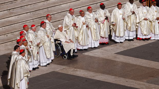 Na začátek synody papež František předsedal mši