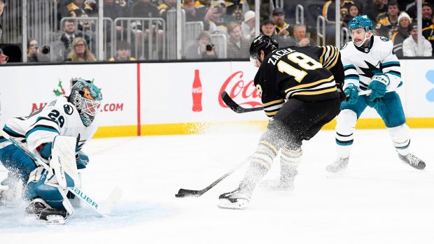 Boston porazil San Jose 3:0