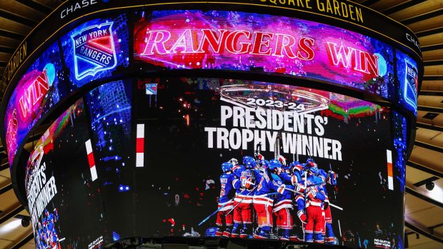 Hokejisté New York Rangers porazili v pondělním utkání NHL doma Ottawu 4:0 a získali Presidents’ Trophy pro nejlepší tým základní části