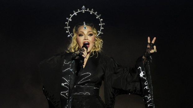 Madonna během koncertu na pláži Copacabana