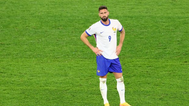 Olivier Giroud odehrál v reprezentačním dresu Francie na letošním Euru poslední zápasy