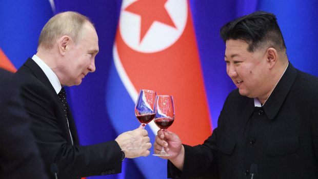 Vladimir Putin a Kim Čong-un v Pchjongjangu