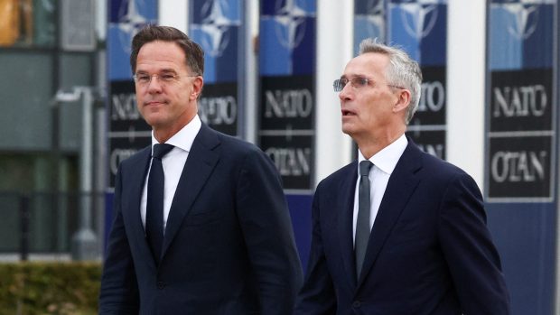 Mark Rutte a Jens Stoltenberg