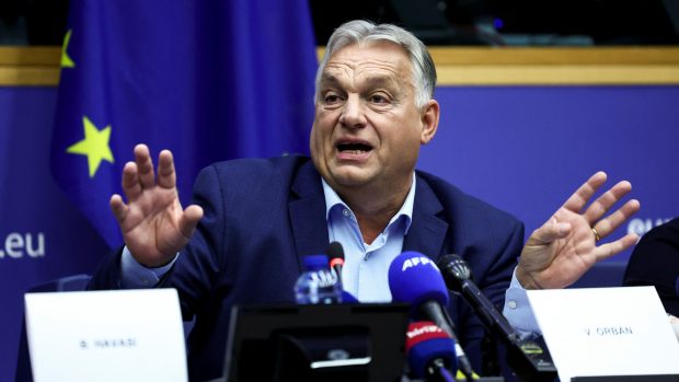 Maďarský premiér Viktor Orbán hovoří na tiskové konferenci