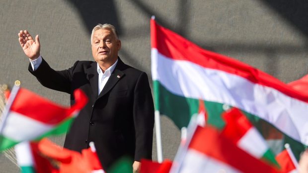 Maďarský premiér Viktor Orbán ve středu při příležitosti 68. výročí protikomunistického povstání vyzval Maďary, aby čelili Bruselu tak, jako v roce 1956 čelili Sovětské armádě