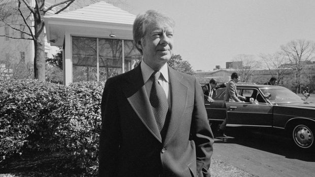 Prezident Jimmy Carter v Bílém domě ve Washingtonu v roce 1977