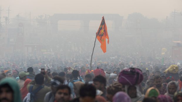 Kumbh mélá se koná čtyřikrát za 12 let a místo jejího konání se střídá ve městech Prajágrádž, Hardvár, Nášik a Udždžain