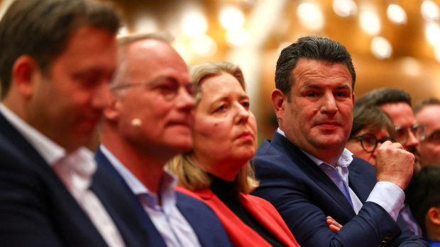 Německý ministr práce Hubertus Heil na konferenci SPD o koaliční smlouvě