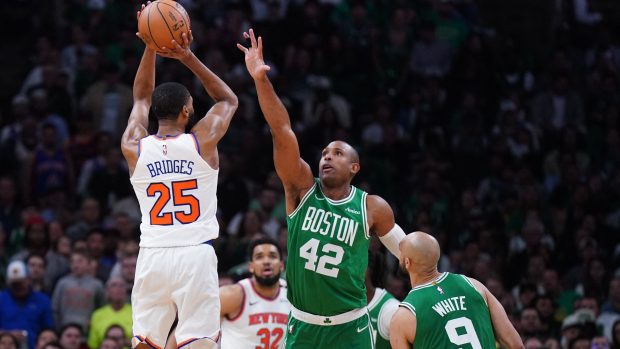 Basketbalisté New Yorku vyhráli i druhé utkání čtvrtfinále play-off NBA na hřišti Bostonu 91:90