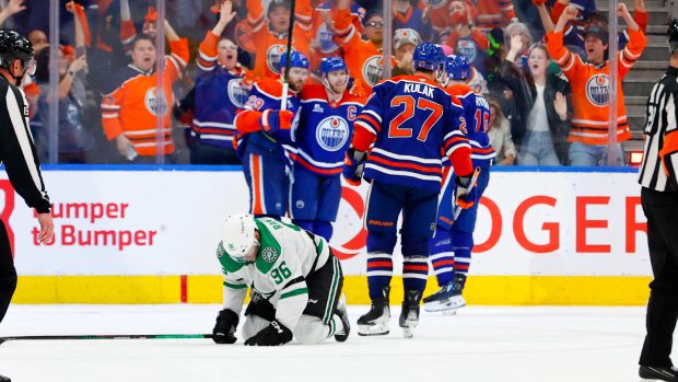 Výhru Oilers v prvním domácím utkání série řídila elitní formace ve složení Zach Hyman, Connor McDavid, Ryan Nugent-Hopkins, která nasbírala celkem osm bodů
