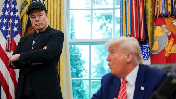 Elon Musk s Donaldem Trumpem v Oválné pracovně