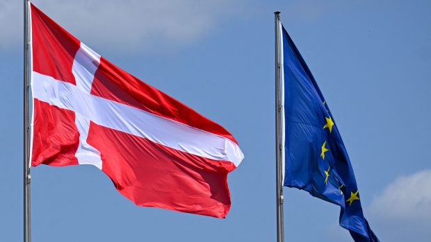 Vlajky Dánska a EU