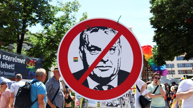 Nikdo z nás není svobodný, dokud nejsme svobodní všichni, stálo na jednom z transparentů