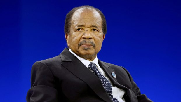 Dvaasedmdesátiletý kadndiát na prezidenta Kamerunu Paul Biya