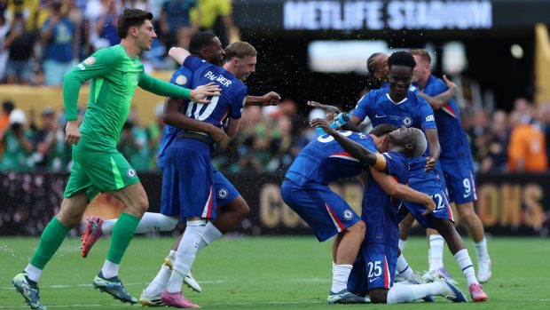 Fotbalisté Chelsea slaví vítězství ve finále mistrovství světa klubů