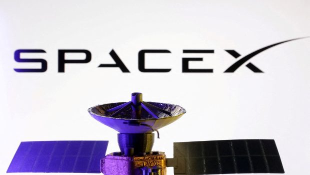 Model družice Starlink od společnosti SpaceX (ilustrační foto)