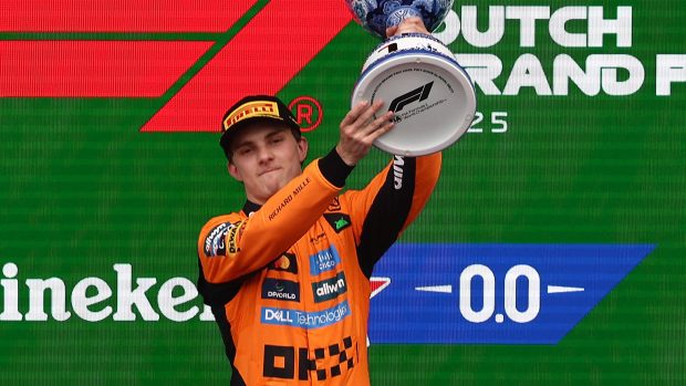 Oscar Piastri z McLarenu po výhře Velké ceny Nizozemska
