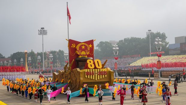 Vietnam slaví 80 let nezávislosti