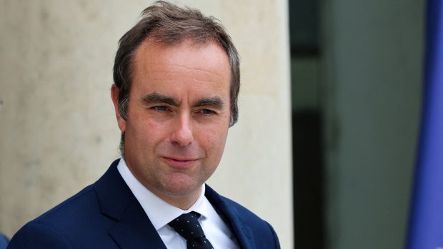Bývalý francouzský ministr obrany a nový premiér země Sébastien Lecornu