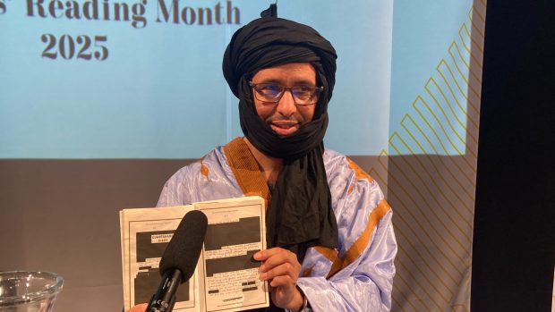Mohamedou Ould Slahi na autorském čtení v Brně