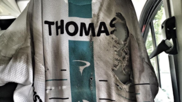 Roztrhaný dres Gerainta Thomase