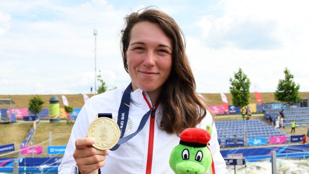 Tereza Fišerová se zlatou medailí ze závodu hlídek