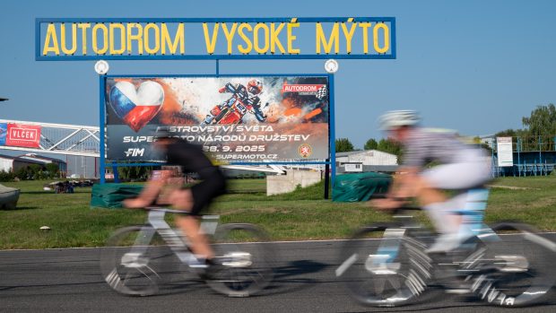 Cyklistické závody na autodromu Vysoké Mýto