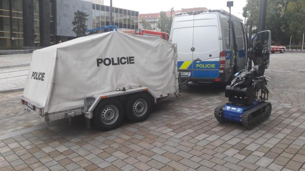Policejní robot u Národního muzea