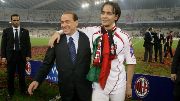 Bývalý italský premiér Silvio Berlusconi s Filippem Inzaghim po výhře AC Milán v Lize mistrů v roce 2007