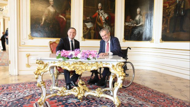 Polský prezident Andrzej Duda a jeho český protějšek Miloš Zeman na Pražském hradě