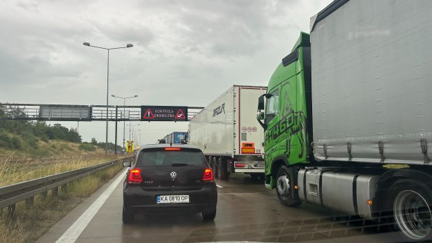 Kolony v důsledku hraniční kontroly mezi Polskem a Německem