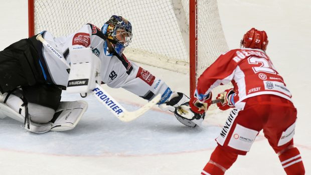 Třinec porazil Chomutov 4:3 v prodloužení