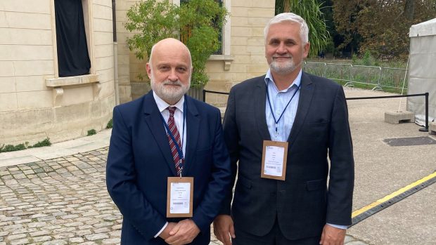 Josef Elster a Jan Dusík na pařížském summitu o pólech a ledovcích