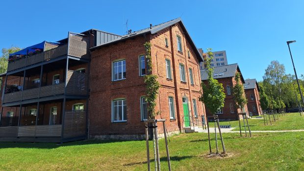 Většina nájemníků je téměř rok po povodních zpět doma v Červené kolonii v Bohumíně